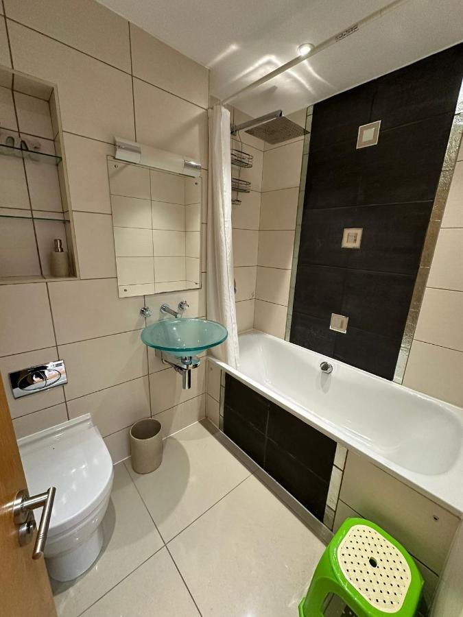 Two Br Flat 5 Mins Walk From London Eye G96アパートメント エクステリア 写真